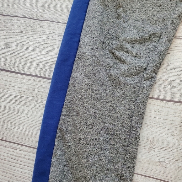 NY GIANTS NFL TEAM joggers. Size medium boys - Picture 6 of 11